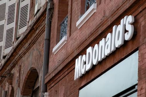 Больше соуса и более мягкие булочки: McDonald's обновит рецептуру бургеров