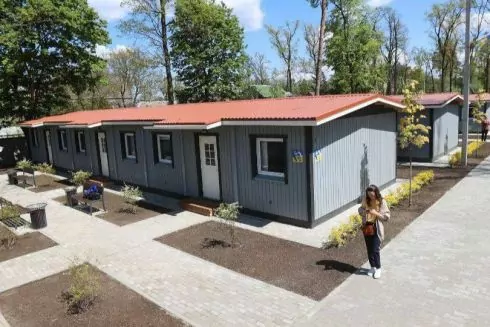 В Ирпене открыли новый модульный городок