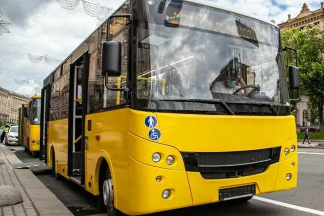 В Киеве возобновят работу два автобусных маршрута