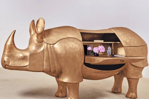 Стіл-носоріг французького скульптора продали за $16,4 млн