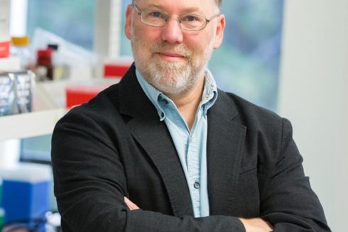 Лауреата Нобелівської премії не можуть знайти, бо він у поході без зв'язку