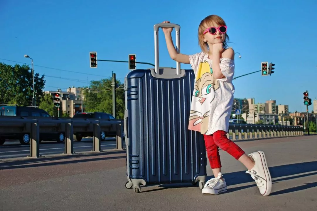 Батьки теж відпочинуть: в Україні відновлюють роботу дитячі табори