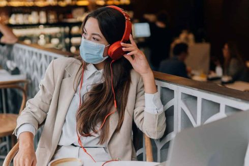 Ограничения для невакцинированных планируют усилить и в «желтой» зоне карантина