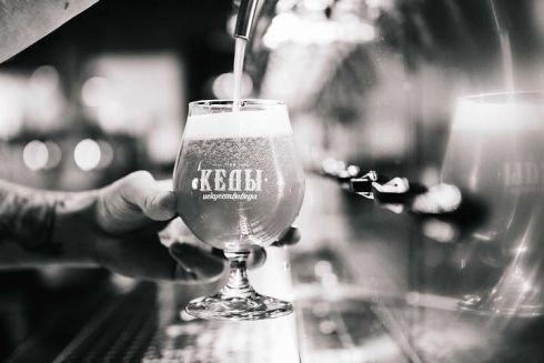 На Бессарабке откроют известный днепровский паб «Кеды искусствоведа»