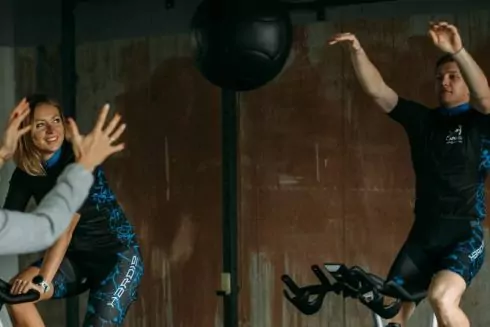 На Лук'янівці відкривається сайкл-студія з дизайном від Слави Балбека