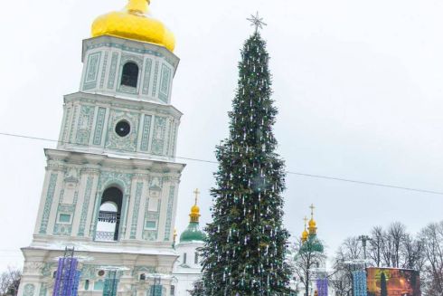Ялинки з Софійської та Контрактової площ віддадуть на переробку