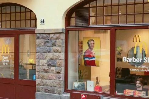 McDonald's відкрив барбершоп у Стокгольмі. Там роблять тільки одну стрижку