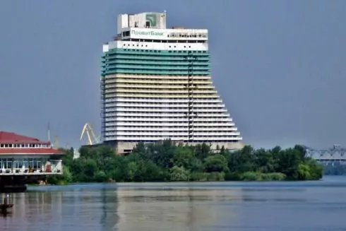 У Дніпрі знесуть радянський недобуд &laquo;Парус&raquo;. На його місці хочуть побудувати &laquo;нове місто&raquo; з парком Unit.City