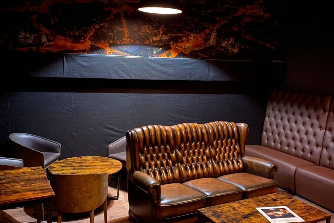 5 магазинів вінілу у Києві: Гід для тих, хто шукає втіху у музиці у складні часи