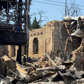 У Києві через обстріл зруйновано історичний будинок підприємця Якова Гретера