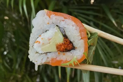 На &laquo;Лыбедской&raquo; открыли ресторан Haka Mada с роллами и здоровыми боулами