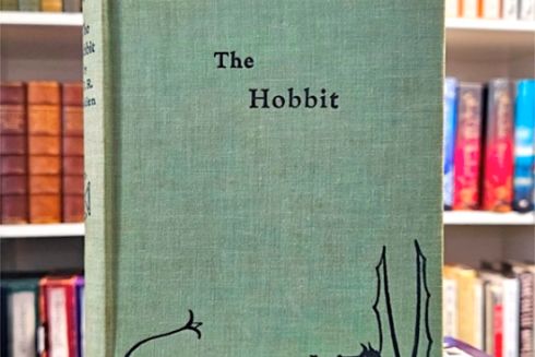 Перше видання "Гобіта" Толкіна знайшли під час прибирання і продали за £43 тисячі