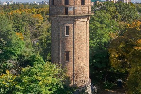 Суд дозволив забудову території Голосіївської вежі — попри статус пам'ятки