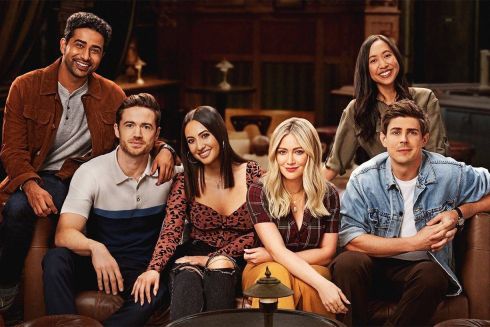 Лучшее за неделю: Нетипичные рецепты оливье и сериалы января