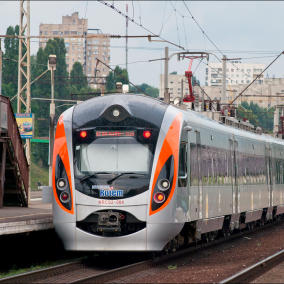 "Укрзализныця" установит Wi-Fi в 16 поездах. На это потратят 79 млн грн