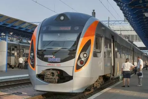 Україна відновлює залізничне сполучення з Польщею