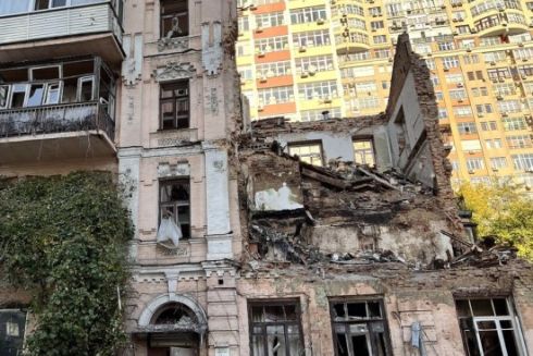 Жителі зруйнованого будинку на Жилянській збирають кошти на його відбудову