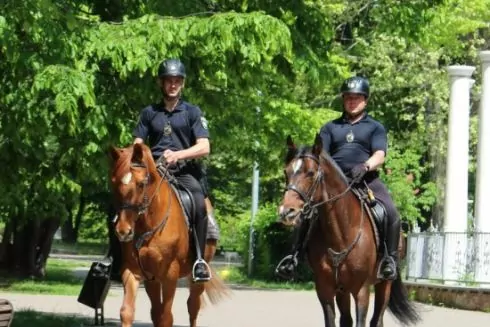 У Києві запрацювали кінні та велопатрулі поліцейських
