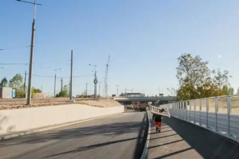 У Києві тривають роботи на з&rsquo;їзді з Подільського мосту: що вже зробили