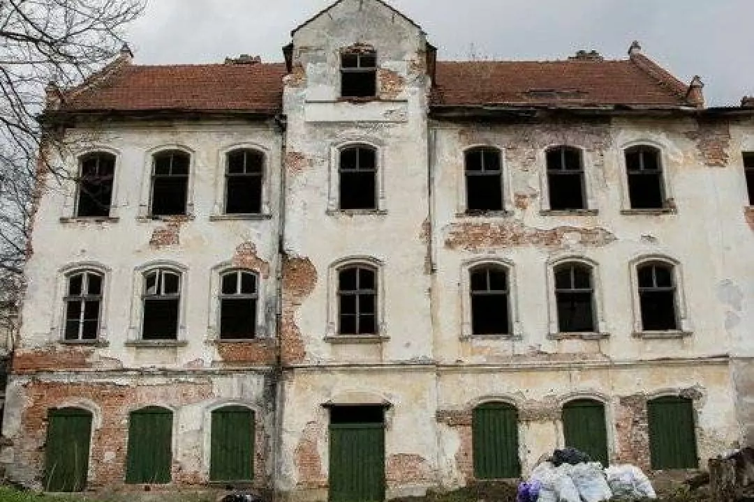 Львів&rsquo;янка викупила занедбану історичну будівлю, щоб відновити її