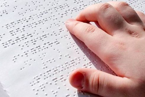 В Украине появилась онлайн-библиотека книг шрифтом Брайля