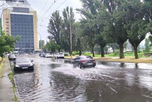 Чому Київ підтоплює під час дощу – пояснює керівник “Київавтодору”