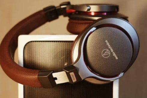 В Україні з’явилася перша онлайн-радіостанція аудіокниг Slúhavka