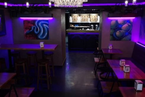 На Шота Руставелі відкрився "Білий Налив"