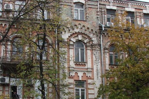 Суд не дозволив будівництво ЖК із паркінгом впритул до архітектурної пам’ятки на Жилянській