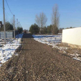 На Київщині ремонтують дороги за допомогою переробленого будівельного сміття