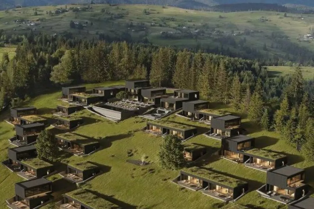 У Карпатах будують SPA-курорт із будиночками з видом на Говерлу: яким він буде