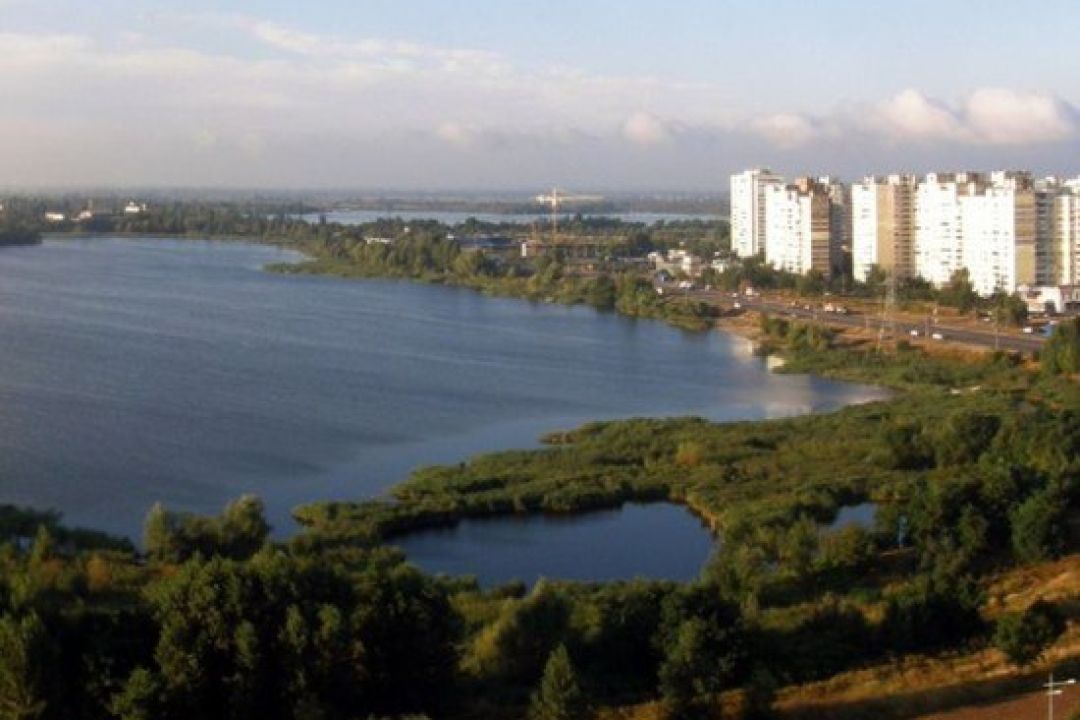 Кияни просять створити парк біля озера Вирлиця – петиція