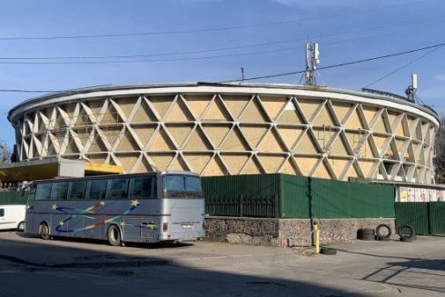Модерністський “ринок-шайбу” на Солом'янці можуть знести, аби забудувати