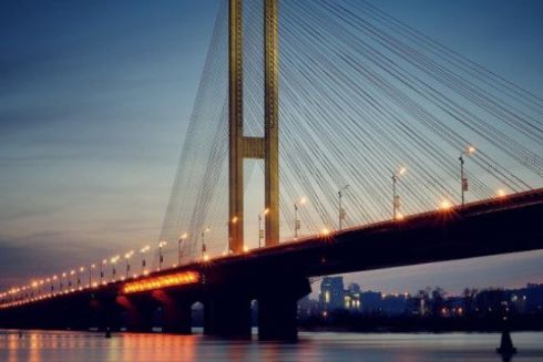 На Південному мосту частково обмежать рух до серпня