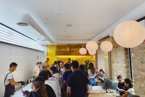 Лапша, кофе и коктейли: на Саксаганского открылось кафе Tiger