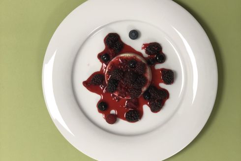 Пана-кота з ягодами: готуємо вдома класичний італійський десерт