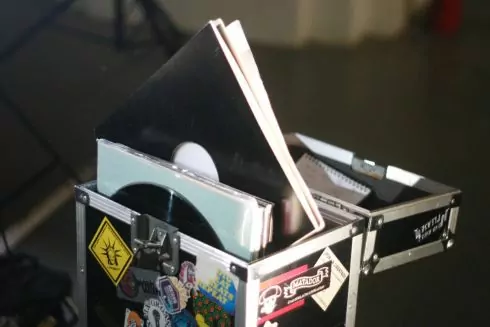 Підтримай своїх: діджей Влад Фісун створив музичний маніфест у порожньому комплексі &laquo;Мистецький арсенал&raquo;