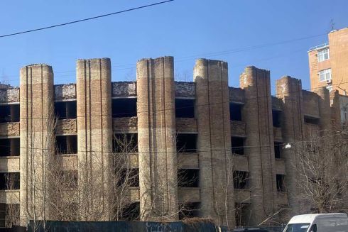 Недобудовану дитячу клініку на Обсерваторній виставили на аукціон