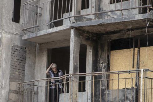 Фото. В Святошинском районе восстановят поврежденную ракетой многоэтажку