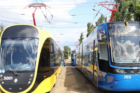 Фото. В Киеве на маршрут выходят новые трамваи