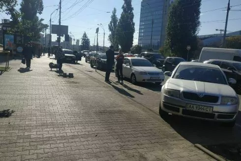 На Лыбедской площади демонтировали МАФы