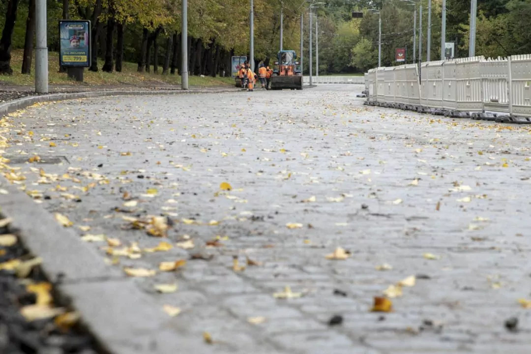Фото. В Киеве отремонтировали и готовят к открытию Подольский спуск