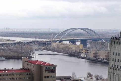 Заїзд на Подільсько-Воскресенський міст з Верхнього Валу добудують до кінця весни