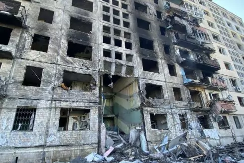 Разрушенную обстрелами девятиэтажку на Оболони удастся восстановить, несмотря на значительные повреждения.