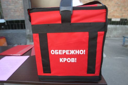 У київські лікарні будуть доставляти кров на мотоциклах