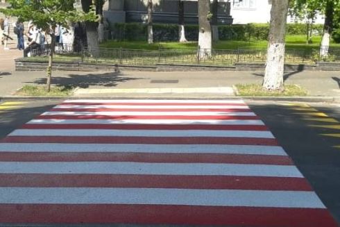 На Русановке обустроят повышенные пешеходные переходы