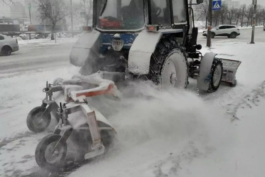 Снігопад у Києві: за прибиранням снігу в місті можна слідкувати онлайн