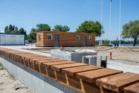 В Киеве обновили пляж &laquo;Троещина&raquo;: как он выглядит