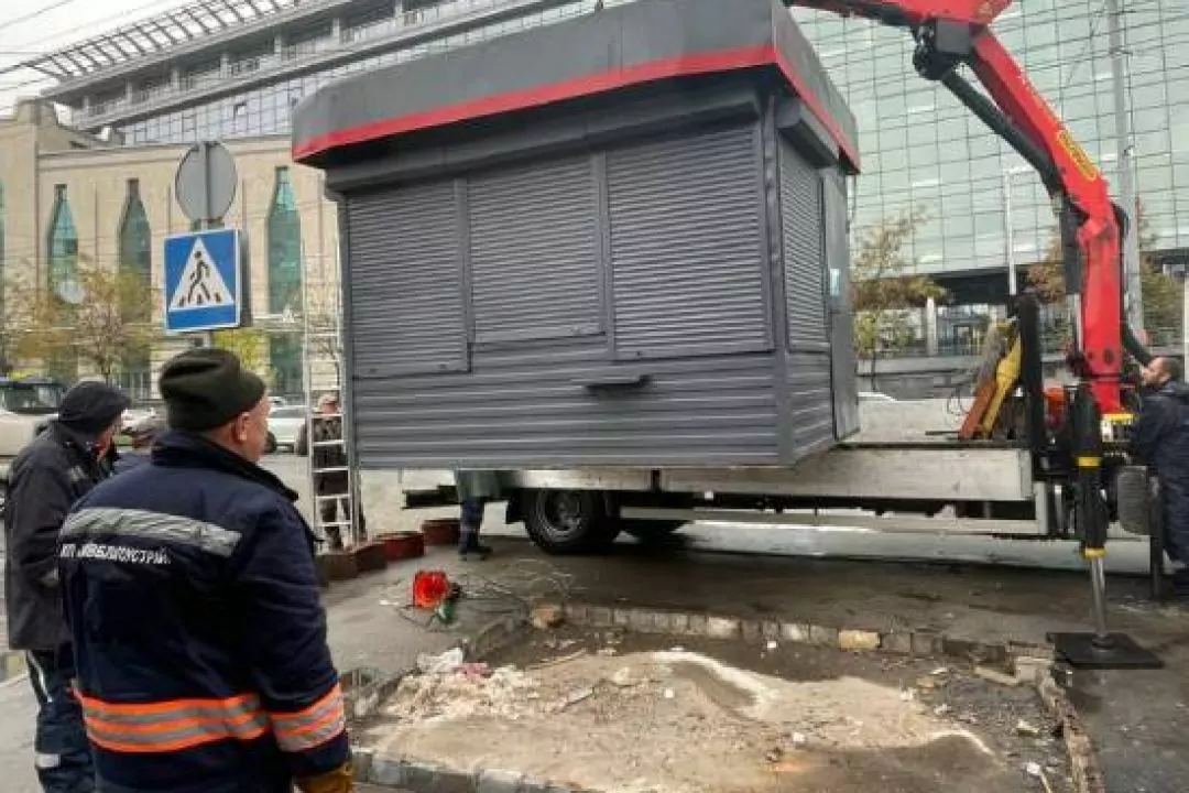 За осень в Киеве демонтировали около 2 300 незаконно размещенных МАФов и других элементов благоустройства
