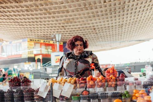 Відео дня: артисти виконують оперу на Житньому ринку